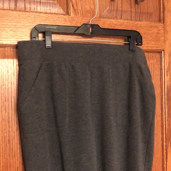 NEW LISTING! St. Johns Bay Active Pants - Picture 10 of 10